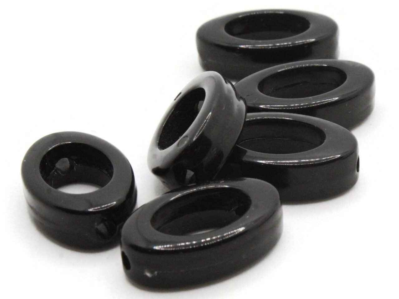 8 23mm Black Plastic Oval Ring Beads - Oval Bead Frames